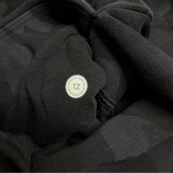 lululemon Camo Scuba Crewneck Sweatshirt Size 12 - Picture 2 of 8